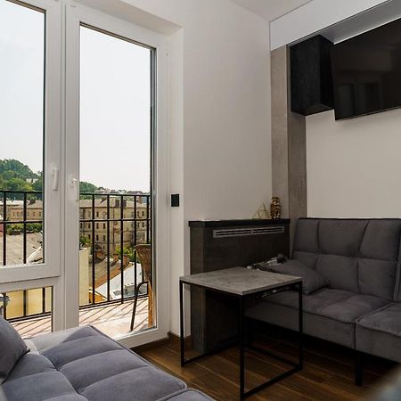 VIP apartment- Розумний дім Львов Экстерьер фото