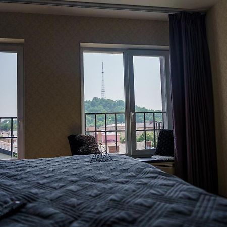 VIP apartment- Розумний дім Львов Экстерьер фото
