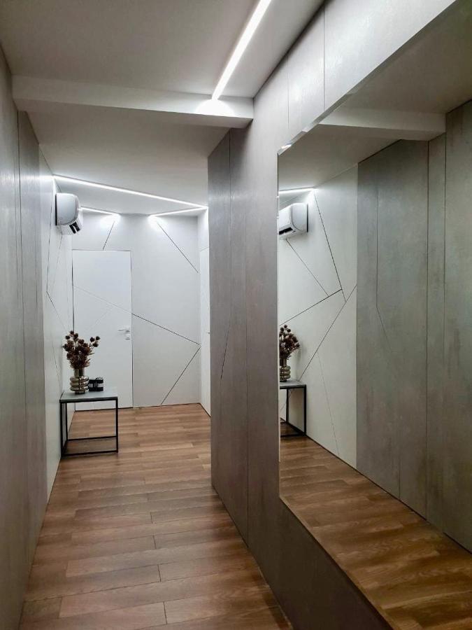 VIP apartment- Розумний дім Львов Экстерьер фото