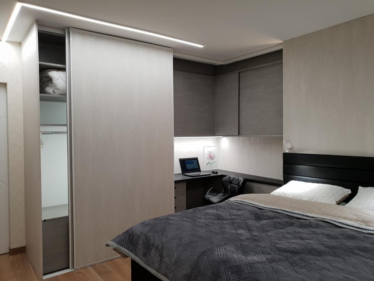 VIP apartment- Розумний дім Львов Экстерьер фото