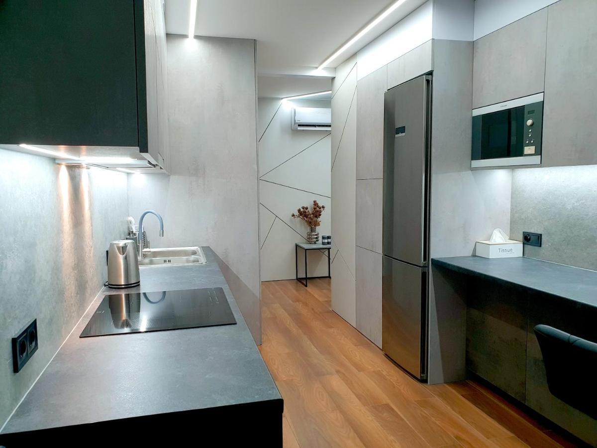 VIP apartment- Розумний дім Львов Экстерьер фото