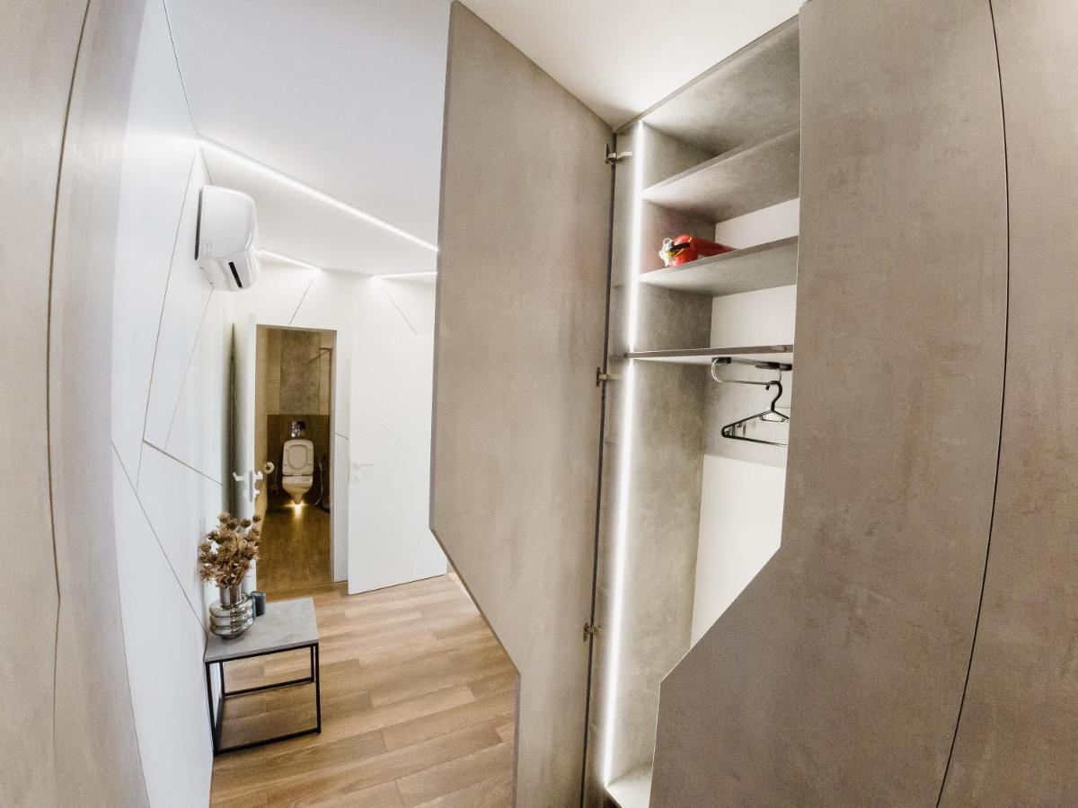 VIP apartment- Розумний дім Львов Экстерьер фото